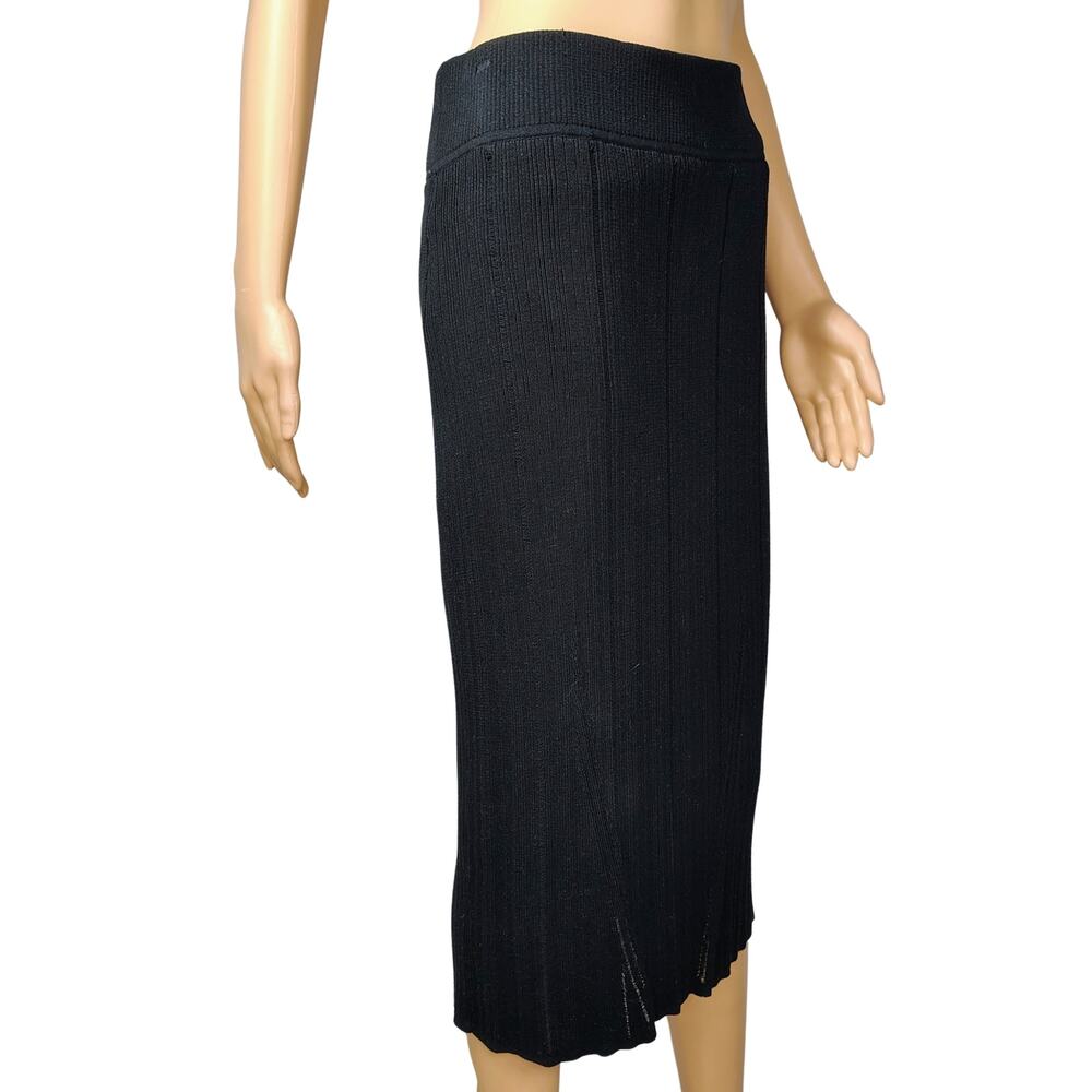 Black Pencil Knit Skirt Quiet Luxury Minimalist Capsule Wardrobe Chic Coquette